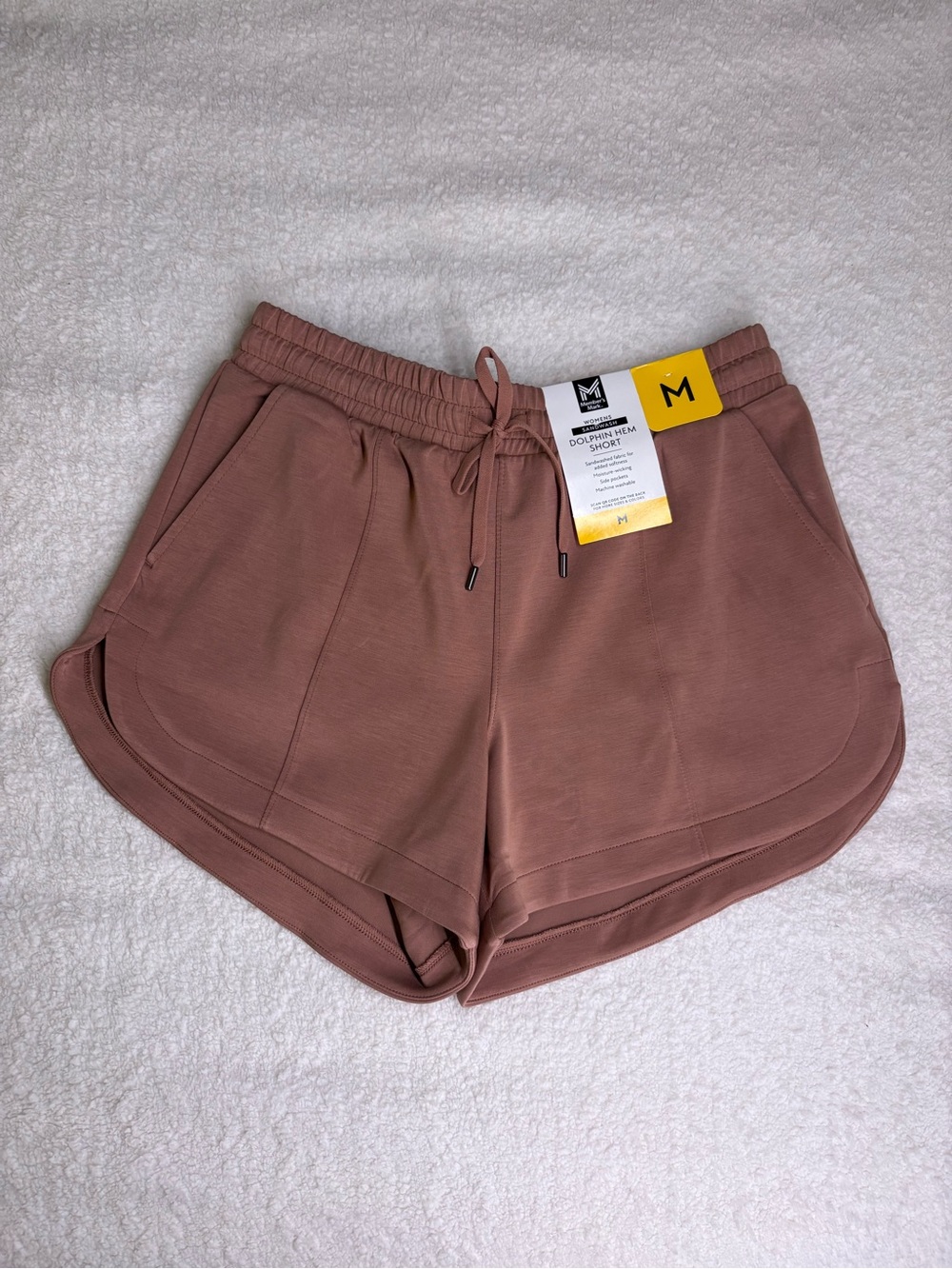 NWT Dolphin Hem Shorts 🤍